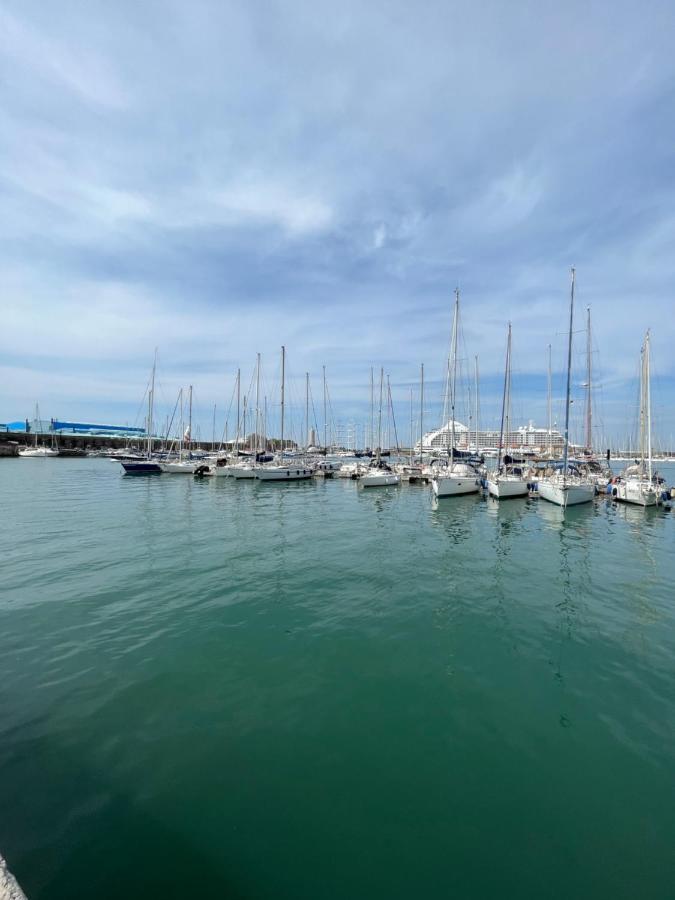 Kasia Porta Sul Mare Di Livorno Free Parking Dış mekan fotoğraf